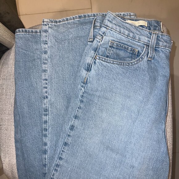 Universal Thread High Ride Wide Leg Jean - Picture 2 of 3